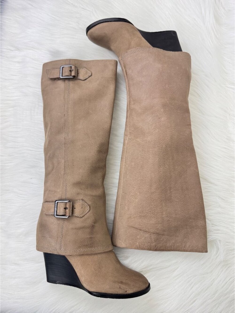 NWOT Vince Camuto Autumn Wedge Heel Leather Boots Size 8B EU38 Taupe
